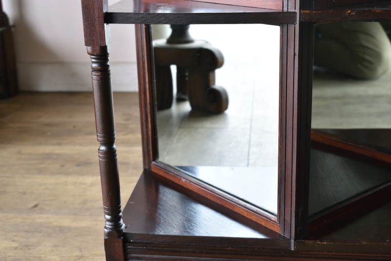 裏側がミラーバック収納になっている珍しいレザートップテーブル【fo237】