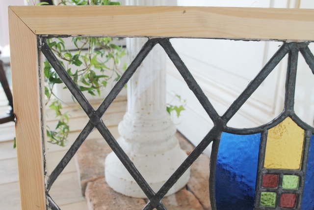 モチーフ以外はクリアガラスで出来たステンドグラス【7731-B】