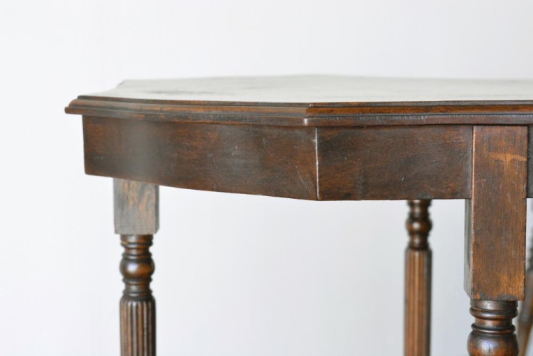 t241　オケージョナルテーブル