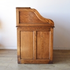 木目が美しいオーク材のスモールロールトップデスク【d83】