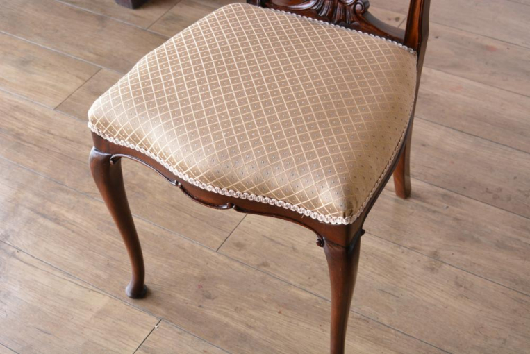 c253-2　クイーンアンチェア