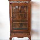 扉に歪みがございます。本体自体はほぼ水平なのでご使用上は問題ありませんがお写真にてご確認ください。