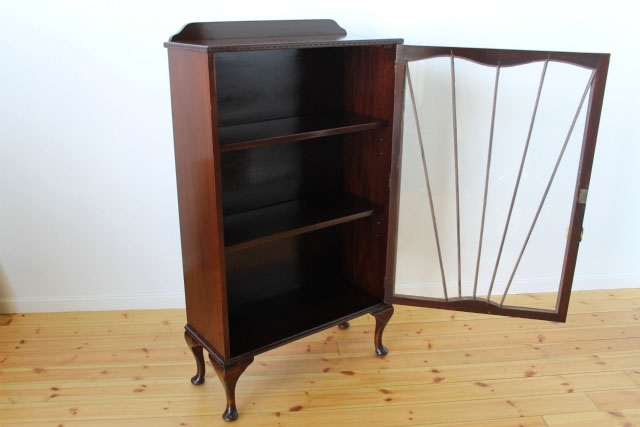 キャビネット　3556