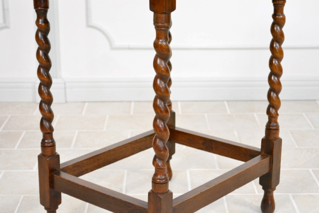 オケージョナルテーブル　1373