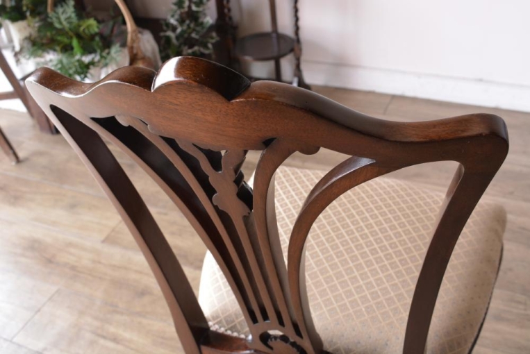 c253-3　クイーンアンチェア