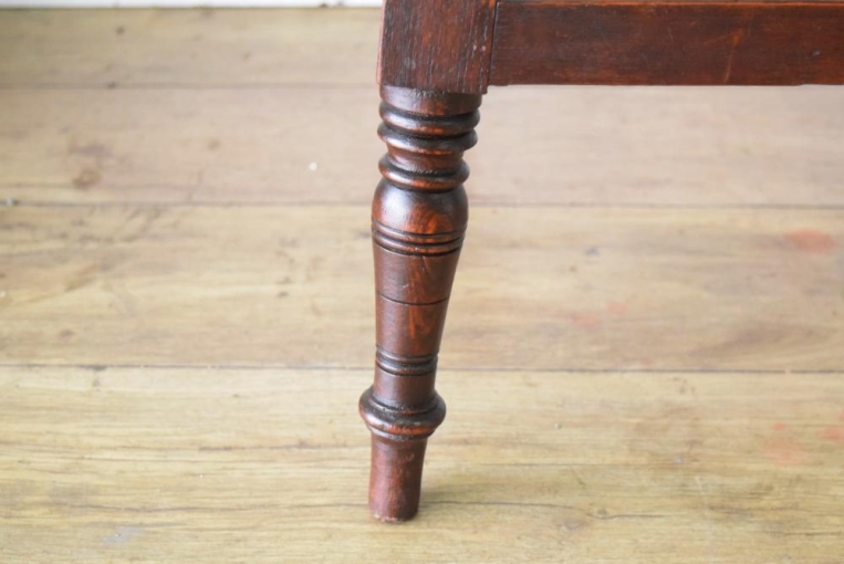 t152　バタフライサイドテーブル　