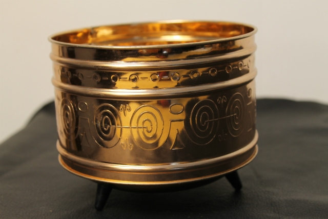 Brass/copper item　K-353