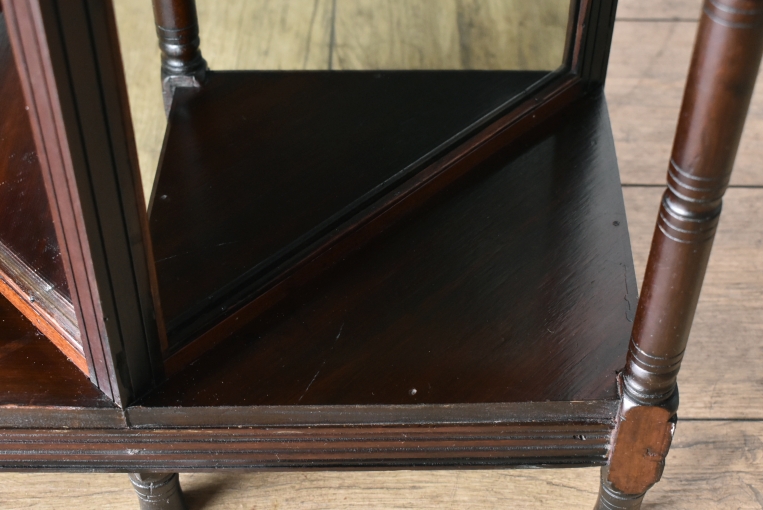 裏側がミラーバック収納になっている珍しいレザートップテーブル【fo237】