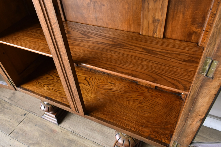 アールデコスタイルのオークキャビネット【k189】