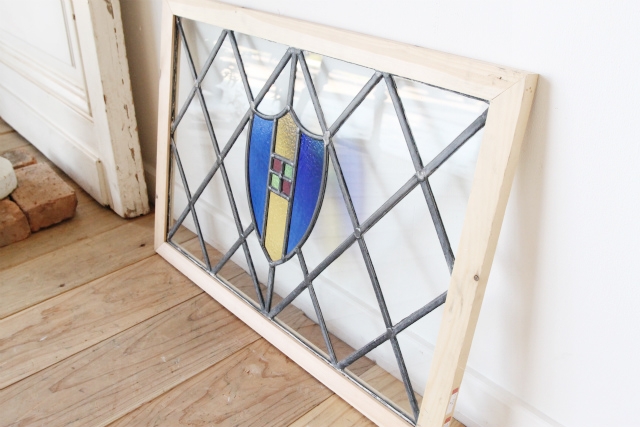 モチーフ以外はクリアガラスで出来たステンドグラス【7731-B】