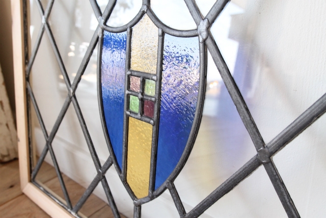 モチーフ以外はクリアガラスで出来たステンドグラス【7731-B】