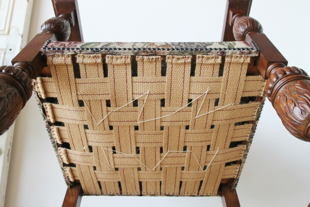 423　アームチェア