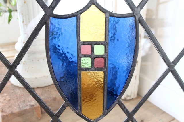 モチーフ以外はクリアガラスで出来たステンドグラス【7731-B】