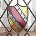 カラフルなガラスが用いられたステンドグラス【7738-D】