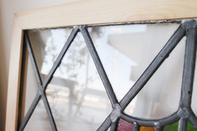 モチーフ以外はクリアガラスで出来たステンドグラス【7731-D】