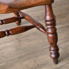 アンティークらしい味わいが魅力のダブルボウバックウィンザーアームチェア【c260-3】