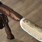 見事な彫刻が美しいキッズアームチェア【c304】