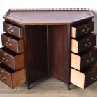 裏側がミラーバック収納になっている珍しいレザートップテーブル【fo237】