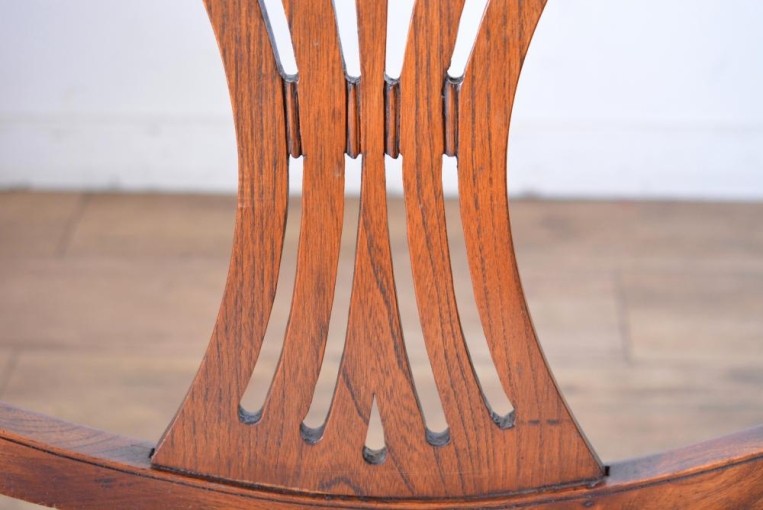 c219-2　ヘップルホワイトアームチェア