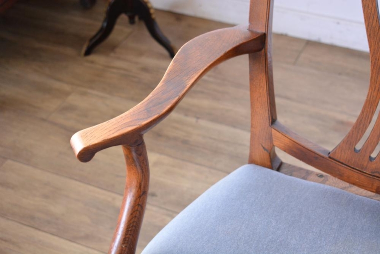 c219-2　ヘップルホワイトアームチェア