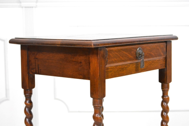 オケージョナルテーブル　1373