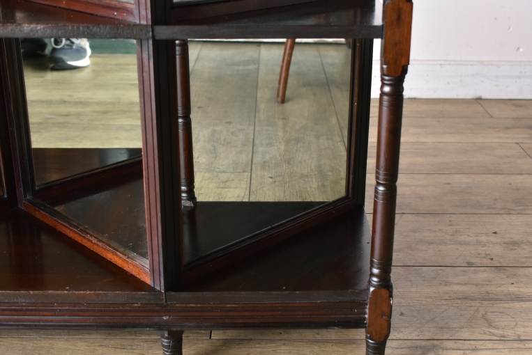 裏側がミラーバック収納になっている珍しいレザートップテーブル【fo237】