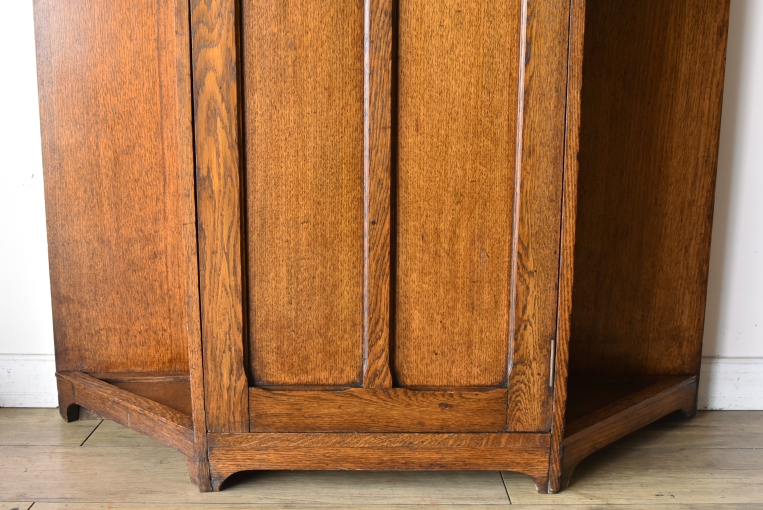 cw34　オークワードローブ