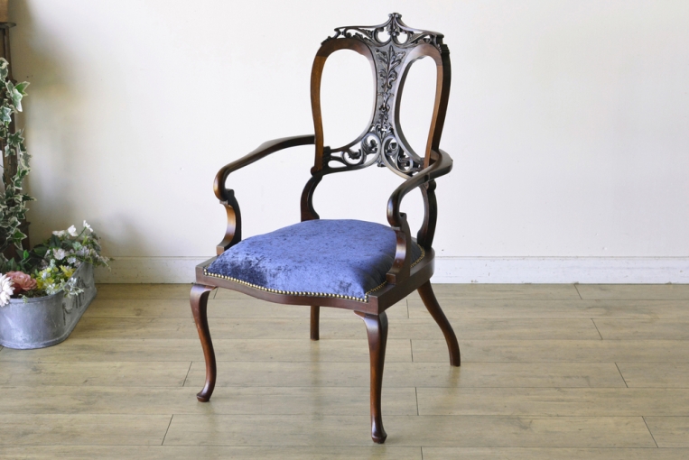 c251-5　ヴィクトリアンアームチェア