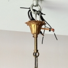 優美な真鍮の曲線とクリスタルの煌めき。空間を華やかに彩る1灯式ガラスシャンデリア【sy473】