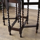 繊細なツイストレッグが目を引くゲートレッグテーブル【t304】