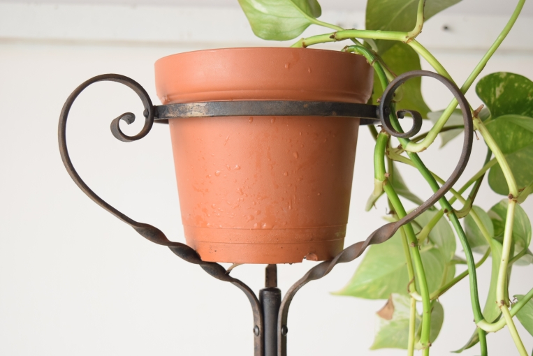 fo49　プランタースタンド