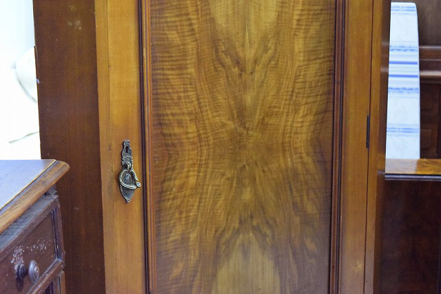 Waring&Gillow製ワードローブ　cw1