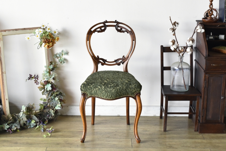 c266-2　バルーンバックチェア