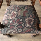 アンティークならではの生地が目を引くアームチェア【c35】