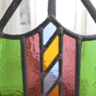 カラフルなガラスが用いられたステンドグラス【7738-C】