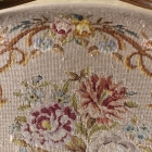 まるで芸術品のようなプチポワンのアームチェア【c246-2】