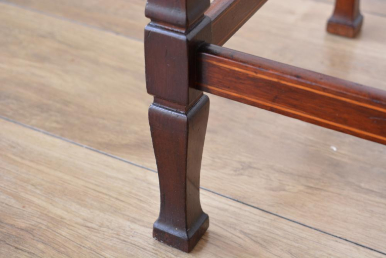 t183　インレイドテーブル