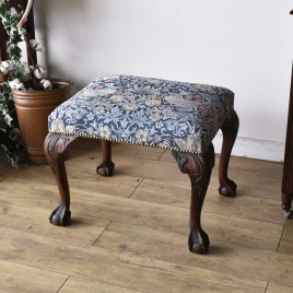 イギリス、ヴィクトリア時代のチッペンデールスツール【c159】