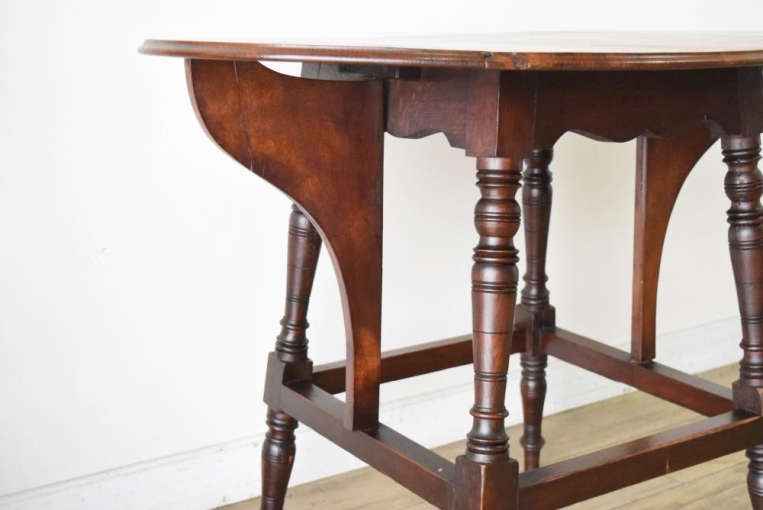 t152　バタフライサイドテーブル　